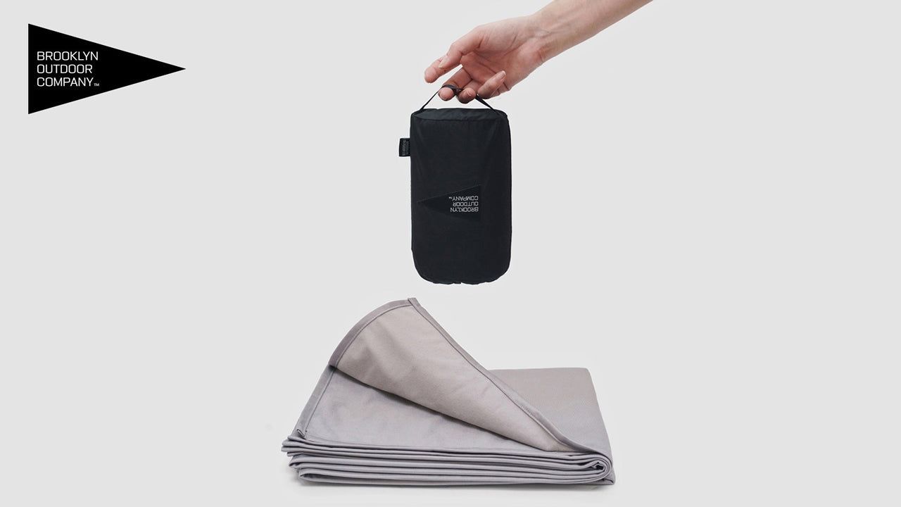 安心を持ち歩ける」コンパクトなトラベルブランケットを発売
