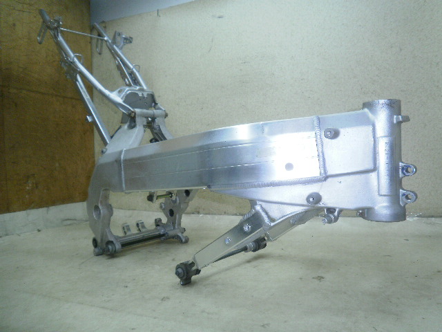 中古バイクパーツ販売専門店アイラブモーターNSR250R フレーム・ 書類