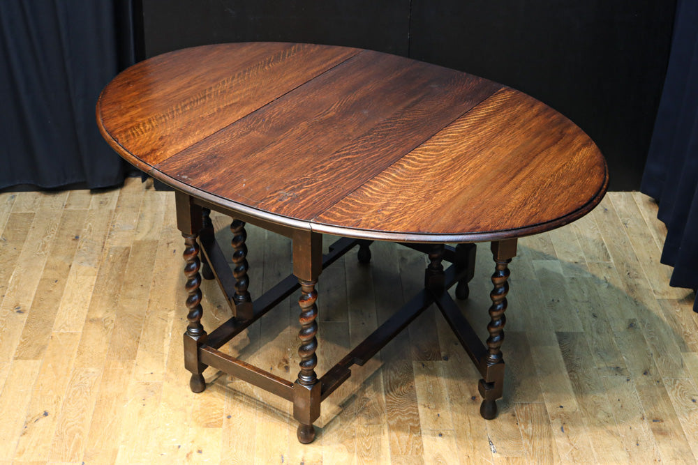 鮮やかで美しいオーバル型に広がるバタフライテーブル BB3030 – 古福庵