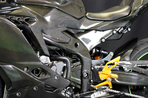 Ninja ZX-25R (2020-) フレームヒートガード --