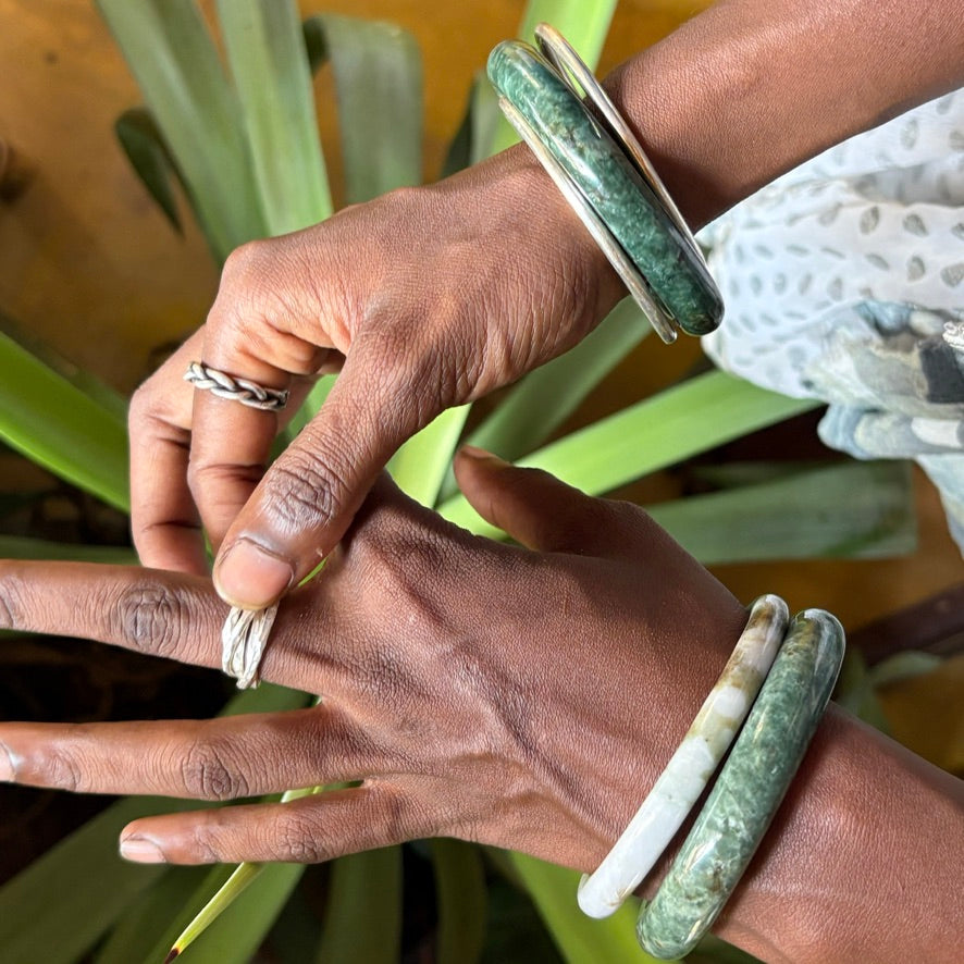 Carved Fei Cui Jade Bangle (GJEPC Certified). – Alexander Gems