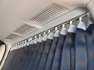 キャラバン マウントカーテンレールセット | 有限会社 カズ