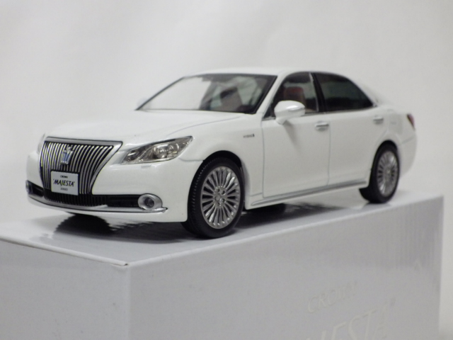 ミニカーショップグローバル - 1/30 ディーラー非売品 新型 トヨタ