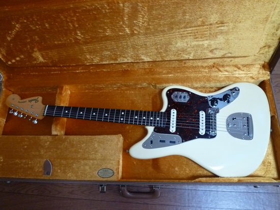 ギターショップ カエデ 中古品 FENDER USA 62 JAGUAR