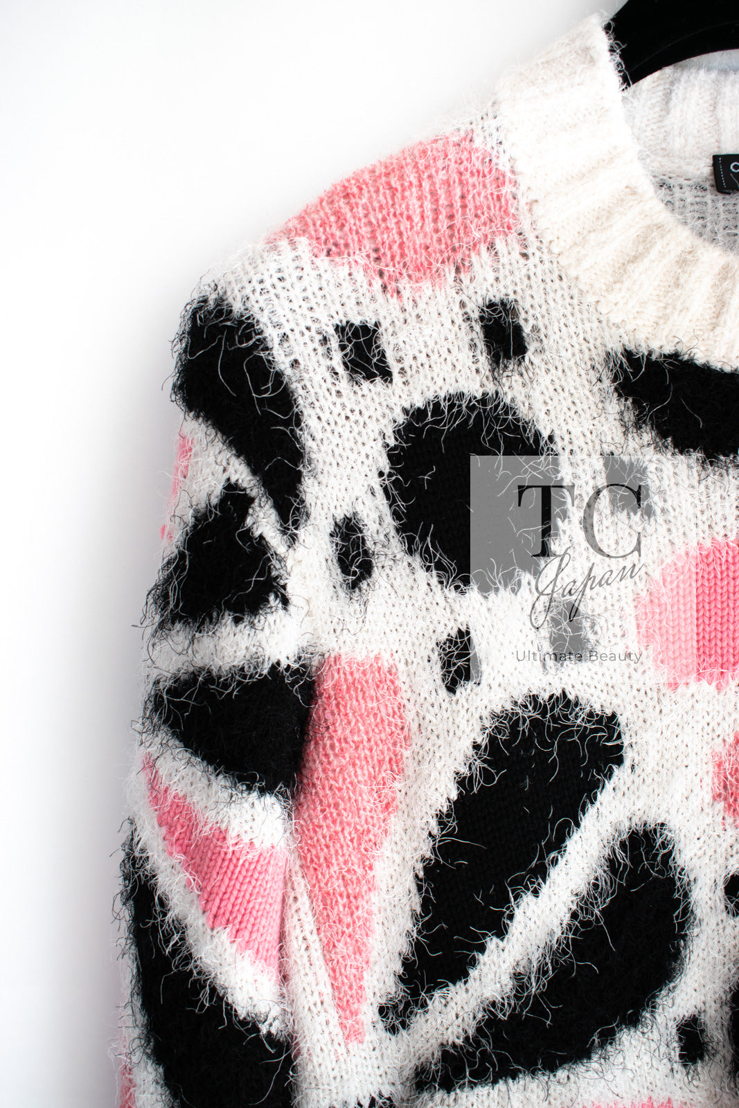 CHANEL 23A White Pink Black CC Logo Cashmere Silk Knit Sweater