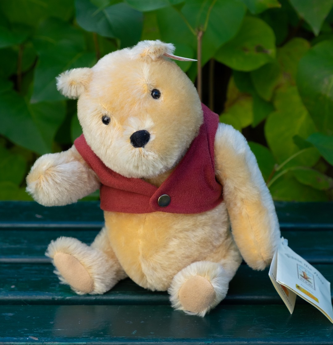 Winnie-the-Pooh – Steiff – Year 1999 – Ltd. ed. of 10,000 pcs