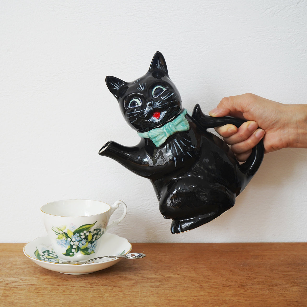Black Cat Tea Pot 
