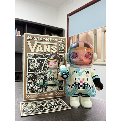 MEGA SPACE MOLLY 400% VANS 2025 Limited Edition – TOYSEZ