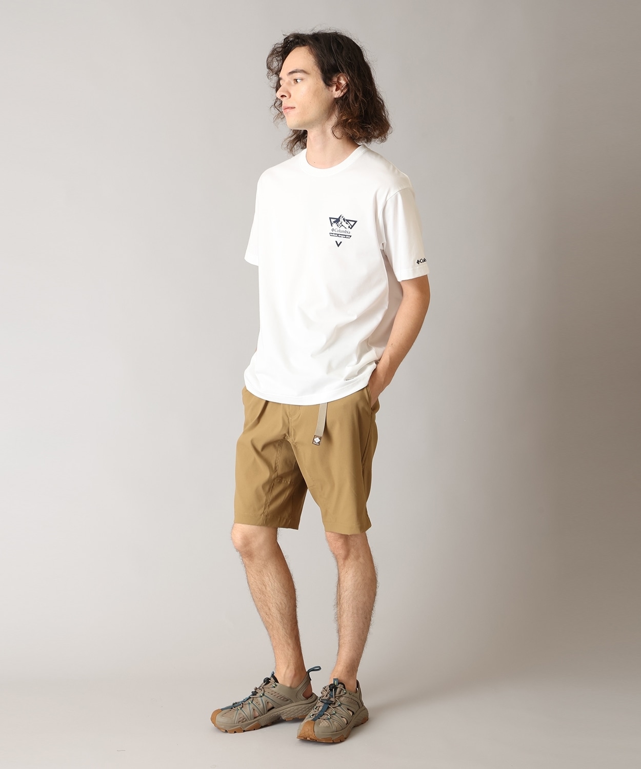 アーバンハイクグラフィックショートスリーブTシャツ(S Sea Salt Front