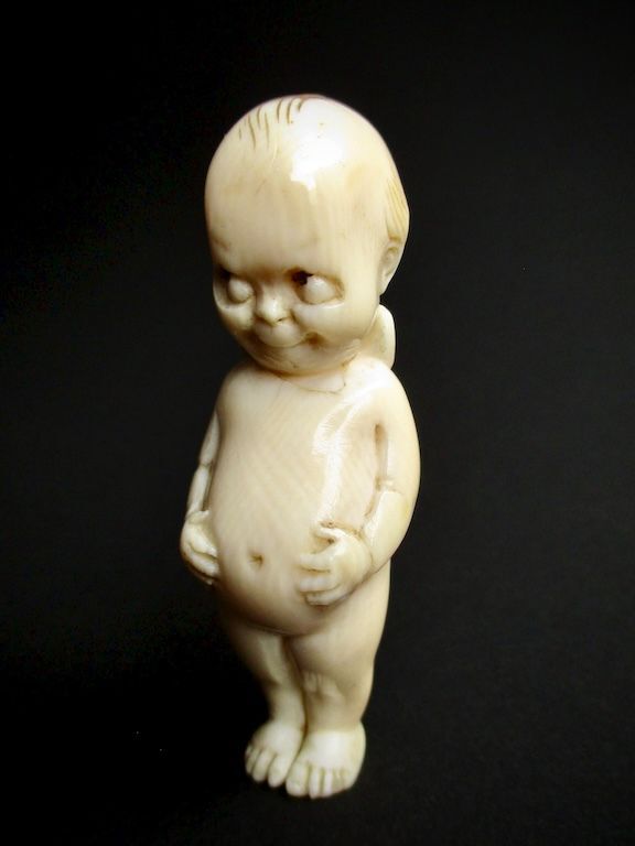牙彫キューピー人形