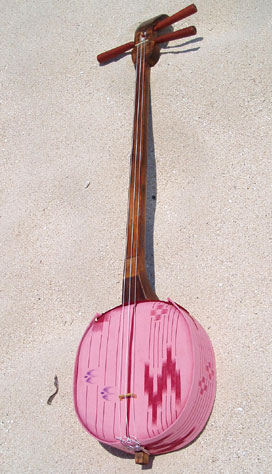 三線 販売｜沖縄の三線専門店【ASOVIVA】