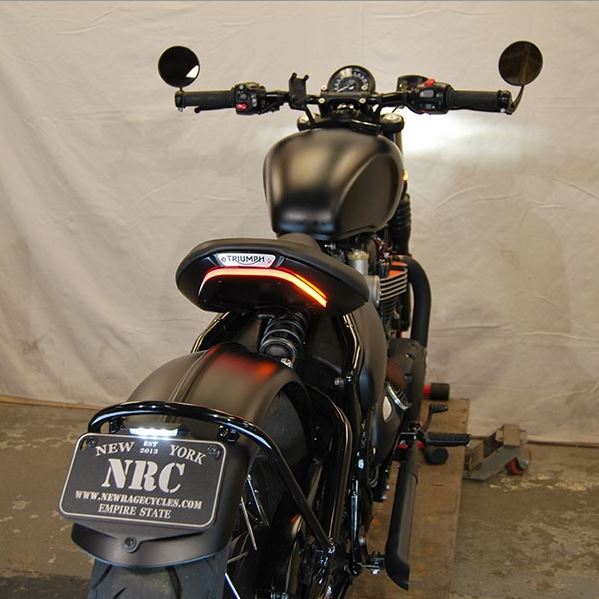 NRC製 Bonnevill Bobber 用ウインカー内蔵フェンダーレス｜AxxL