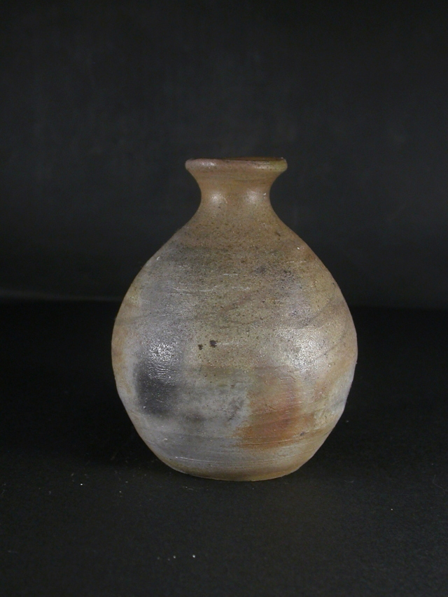 月間特価品 備前焼 登窯 備前市無形文化財 見附 文雄 桟切・黄ゴマ徳利