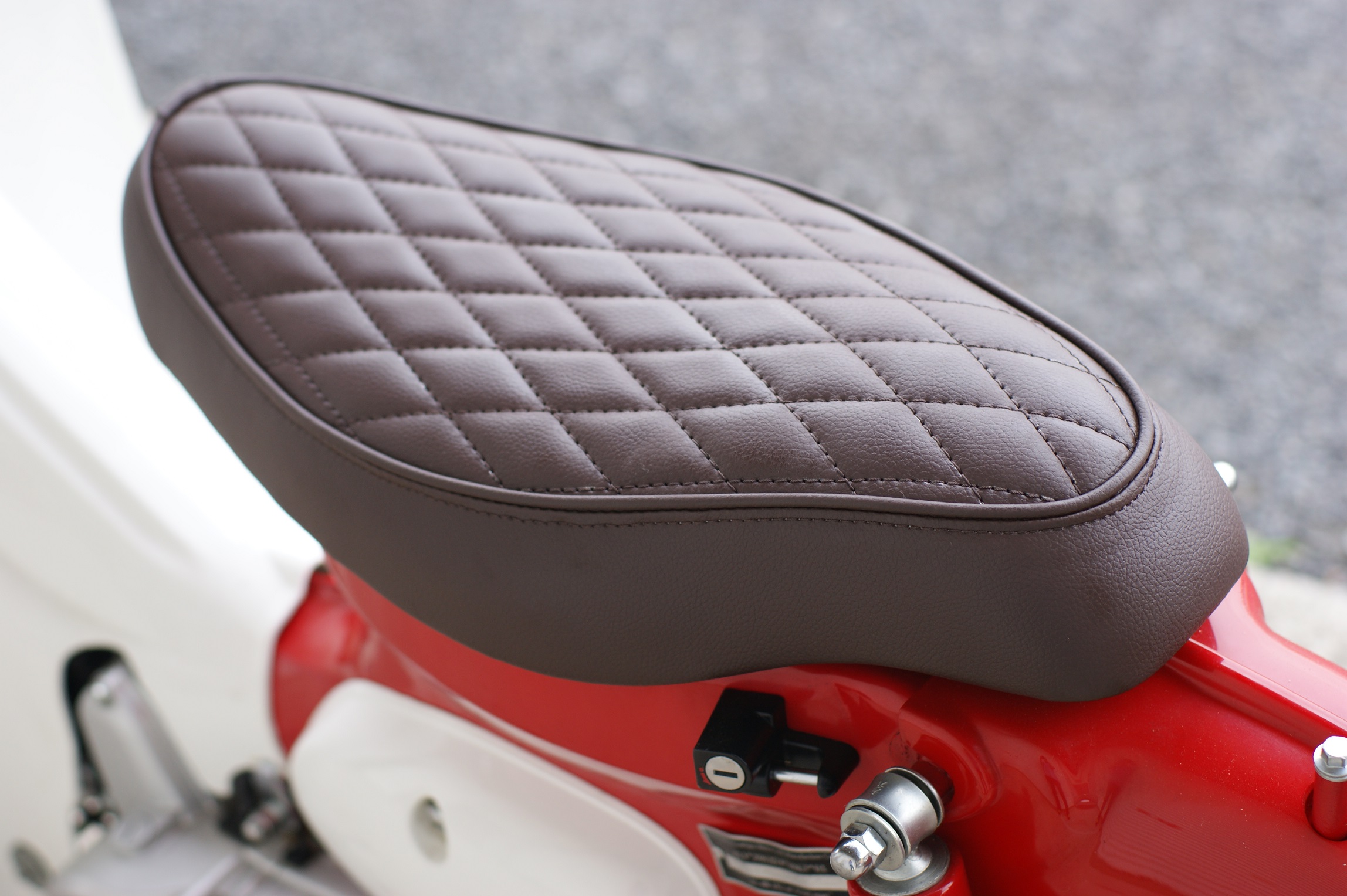 スーパーカブ用 ダイヤカット カスタムシート モンキーやダックス