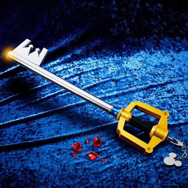 キングダム ハーツ』のキーブレードが電子玩具仕様に！まほうの強さで