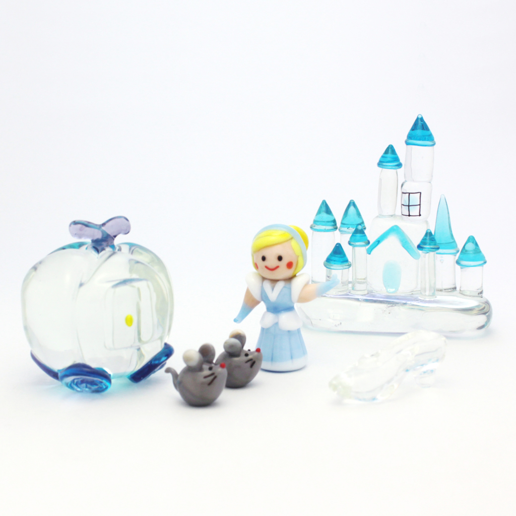 ガラス細工：ガラスの靴のご紹介｜有限会社グラススクエア