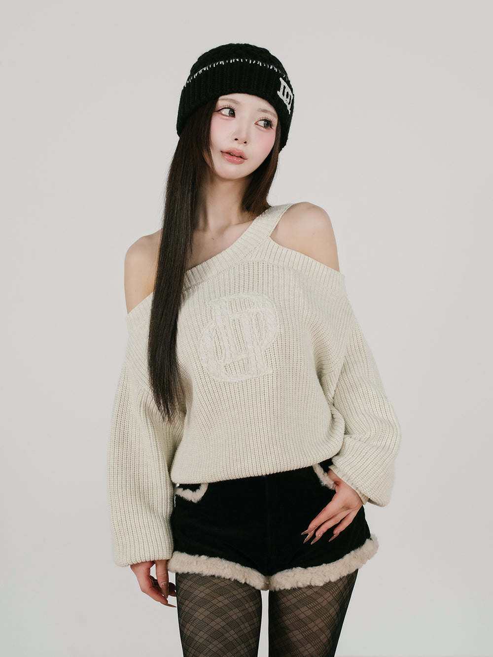 ケーブルロゴアシメニットトップス – Darich (ダーリッチ)