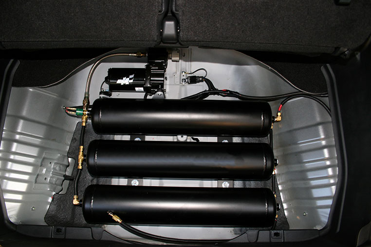 エアサスのタンクは容量だけでは語れない。究極はオーダーメイド