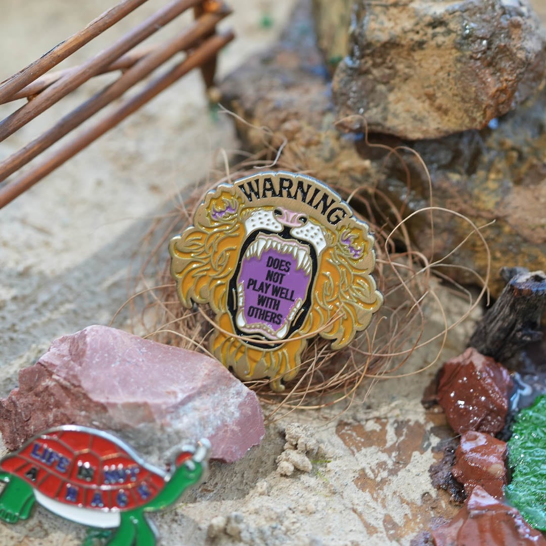 DULTON ONLINE SHOP | PINS WARNING LION(WARNING LION): インテリア雑貨