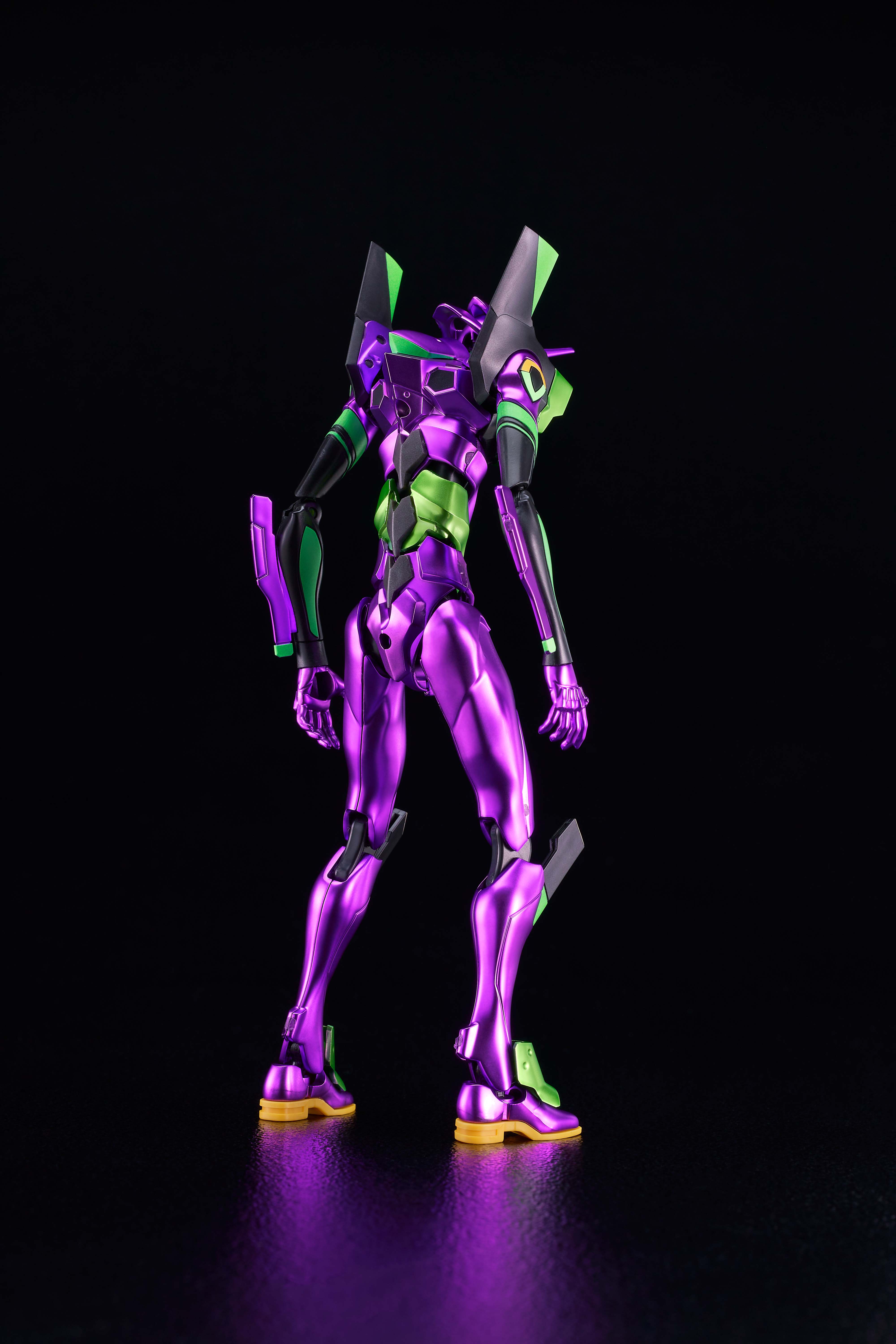 MODEROID エヴァンゲリオン初号機が豪華メッキカラー仕様で装いも新た
