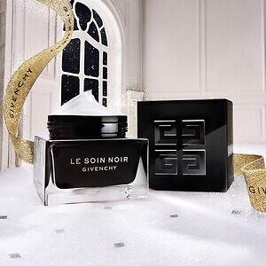 ジバンシイ25年クリスマスコフレ第3弾、最高峰スキンケア「ソワン