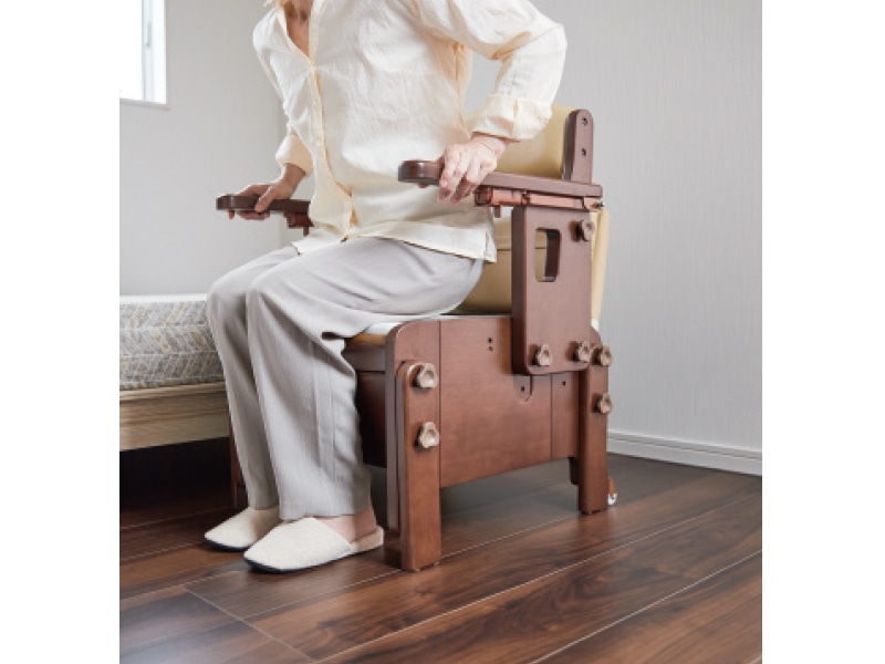 安寿 家具調スマートトイレNEOはねあげ: バリアフリー建材｜【公式