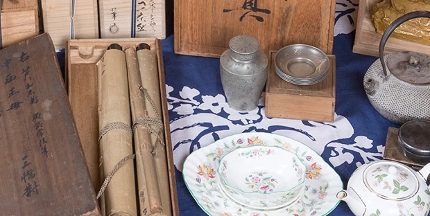 ガラス工芸家の黒木国昭氏｜代表作「光琳」や「綾切子」、福ちゃん買取