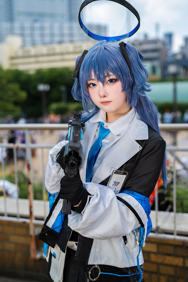 コスプレ】クールな『ブルアカ』ユウカが可愛い！注目レイヤー・えび