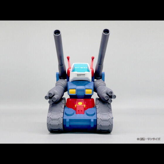 SD「RX-78-2 ガンダム」と「 RX-75 ガンタンク」がジャンボソフビに