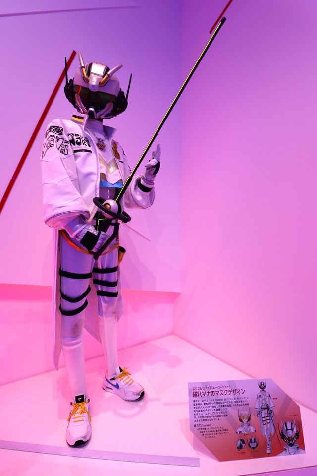 あのヒーローショー衣装を細部まで…！「にじさんじフェス展」会場