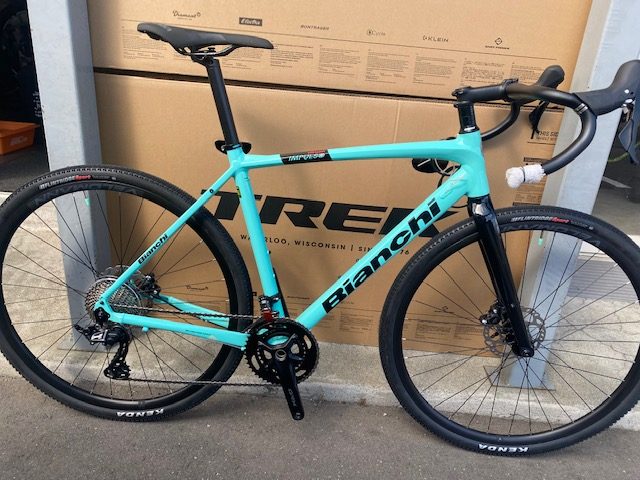 Bianchiのグラベルロード！IMPULSO ALLROAD SHIMANO GRX600 DISC