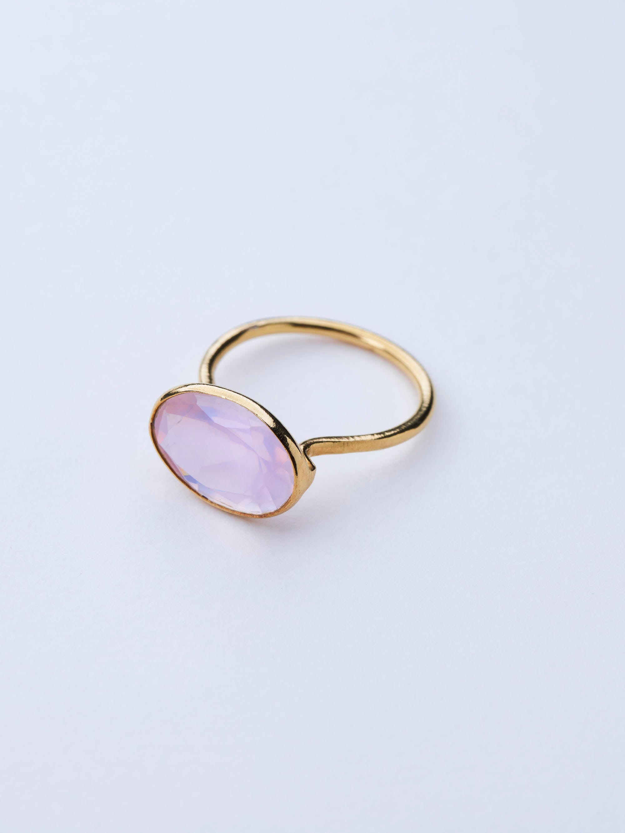 ローズクオーツ(gold)：oval flower ring – ödül