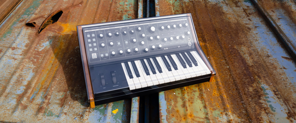 Moog Subsequent 25、Sub Phatty専用のDECKSAVER、DS-PC-SUB25をご紹介