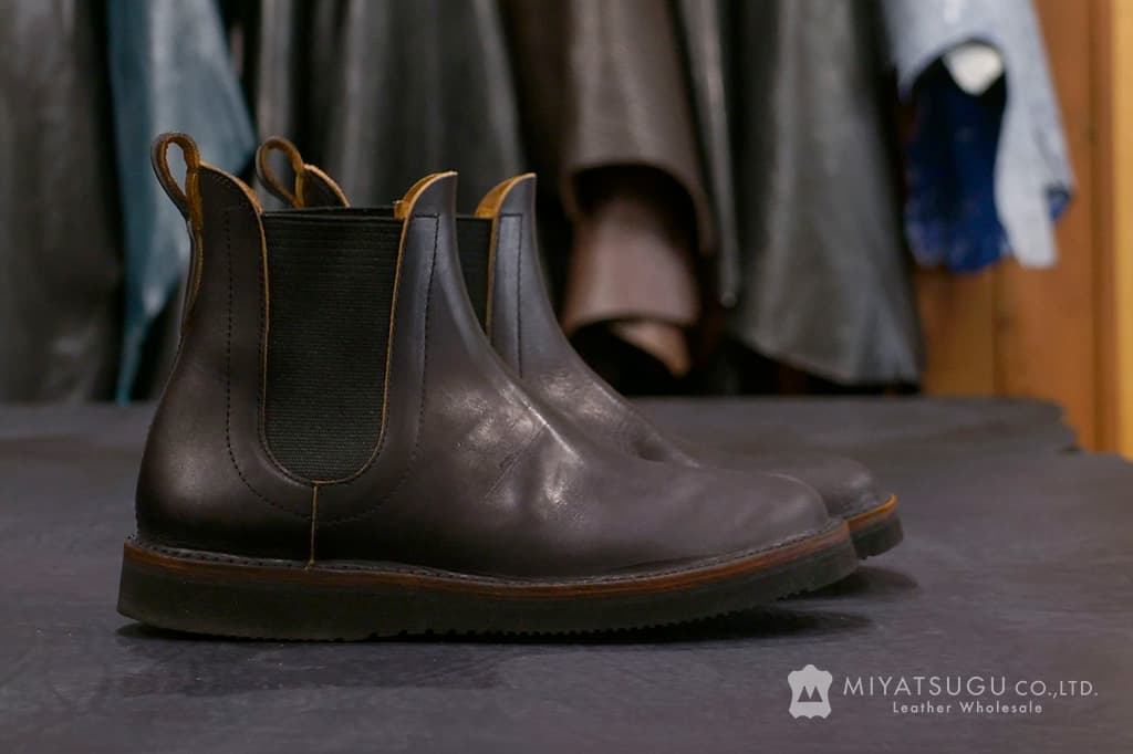 たつのハンドワックスレザー（牛半裁・茶芯）｜革販売ミヤツグ - 皮革