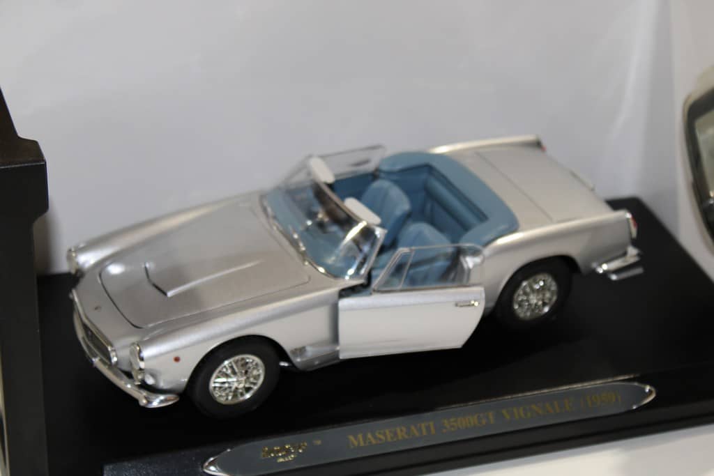 1円～ RICKORICKO 1/18 マセラティ 3500GT VIGNALE 1959 シルバー