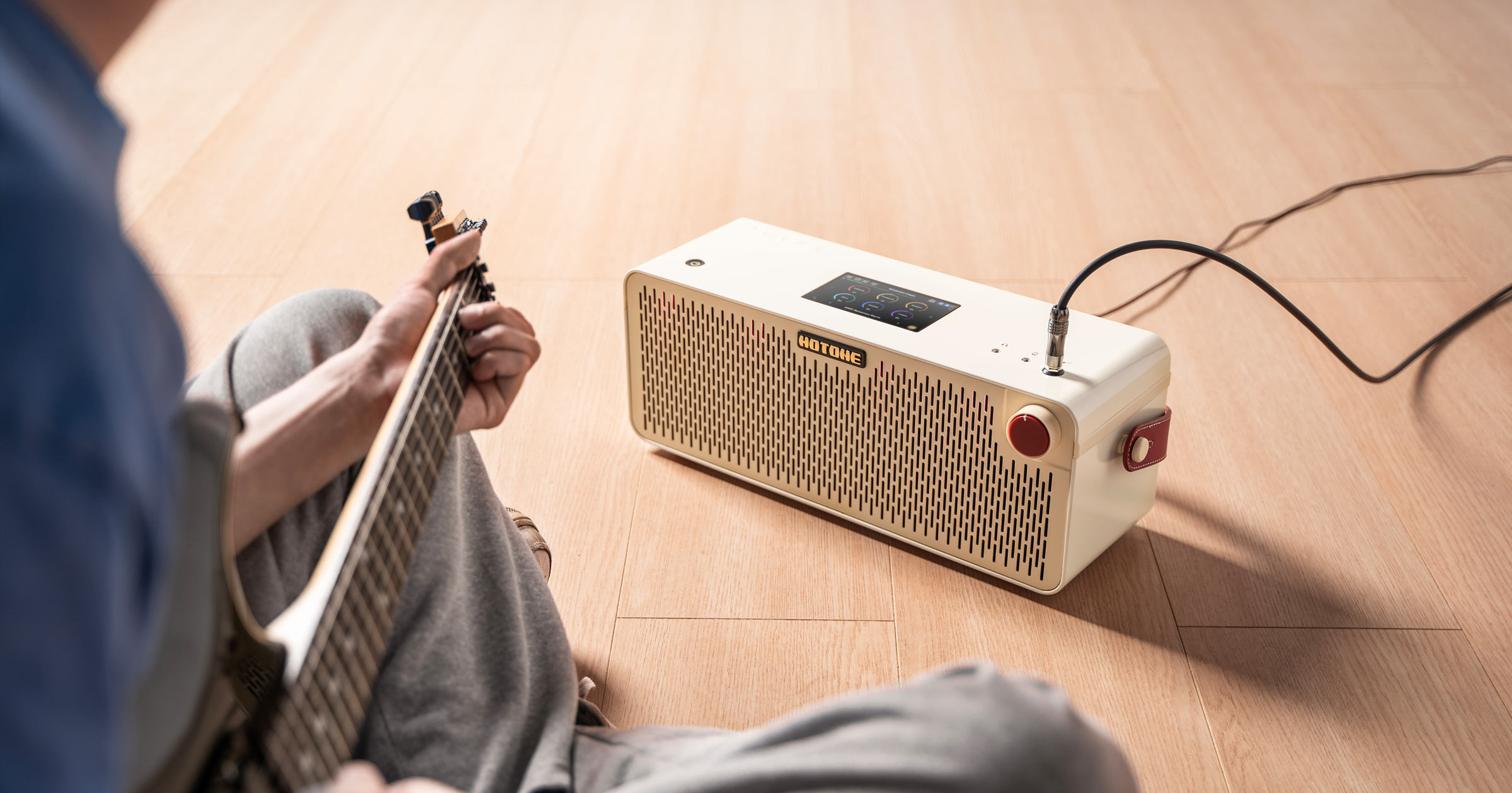 HOTONEがスマートなマルチモデリングアンプ ＆ Bluetooth スピーカー