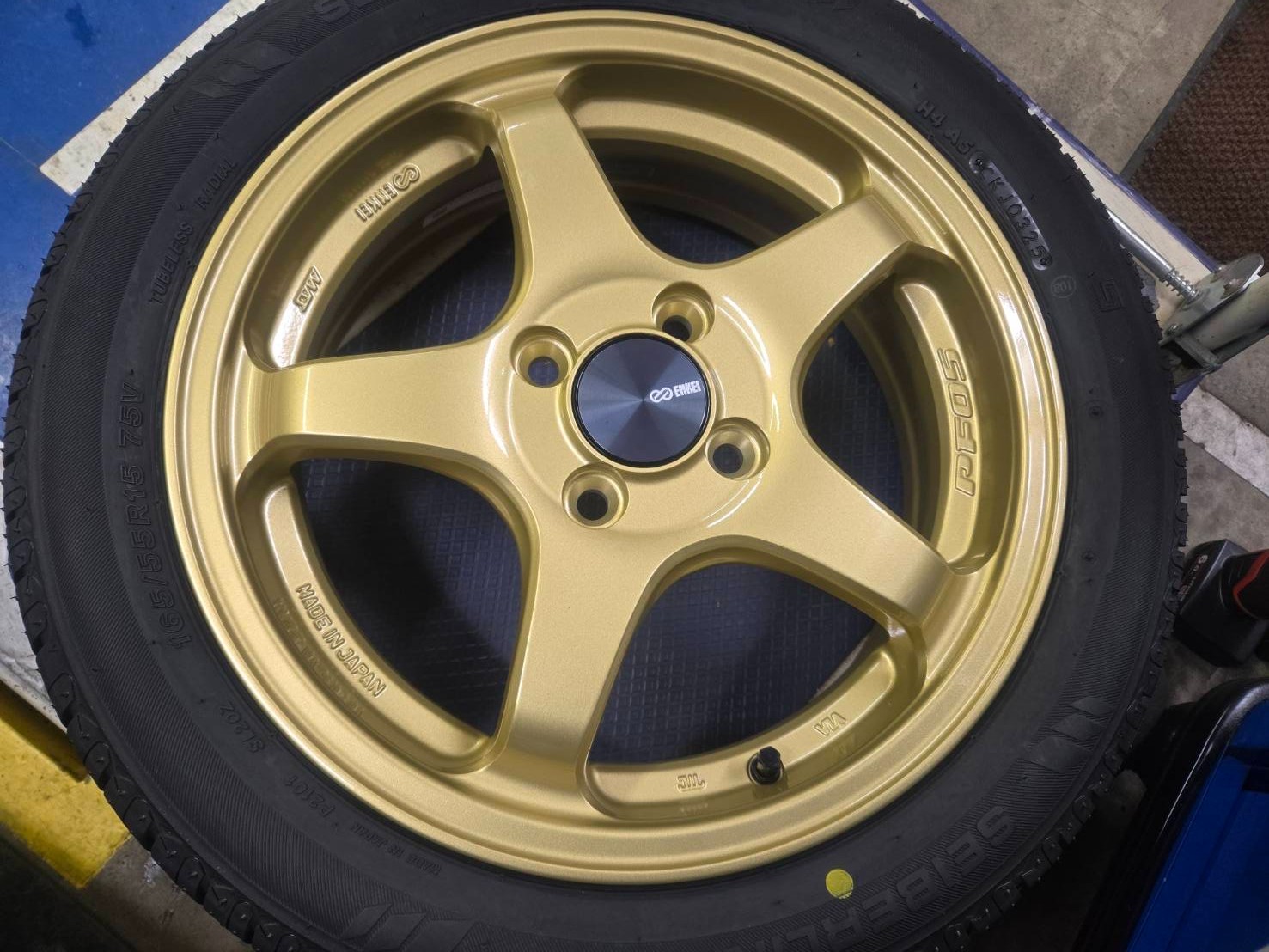 ENKEI PF05 15X50 ハイゼットトラック 夏用インチアップ 165/55R15