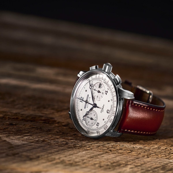 ZEPPELIN 100YEARS 100周年記念シリーズ 8676-1 クォーツ メンズ