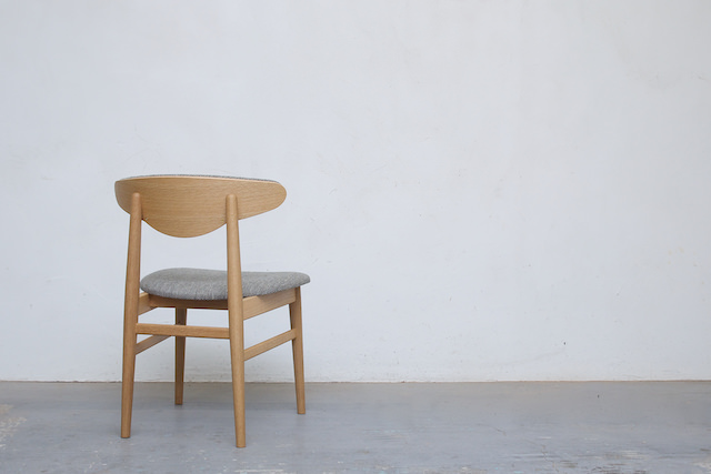 腰の椅子、AWAZAチェア。 | 無垢材家具で温かいやすらぎのある生活を