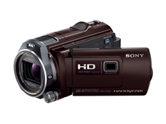 空間光学手ブレ補正機能を4機種に拡大 内蔵プロジェクター性能を高めた