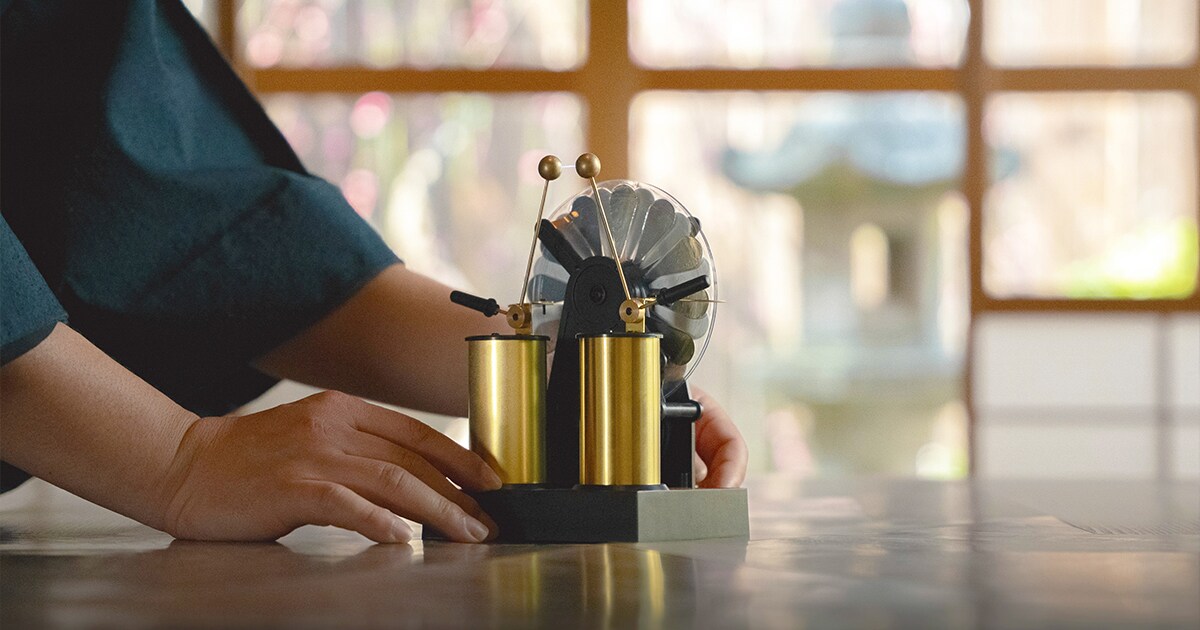 Gakken「大人の科学マガジン」×島津理化感応起電機をテーマに