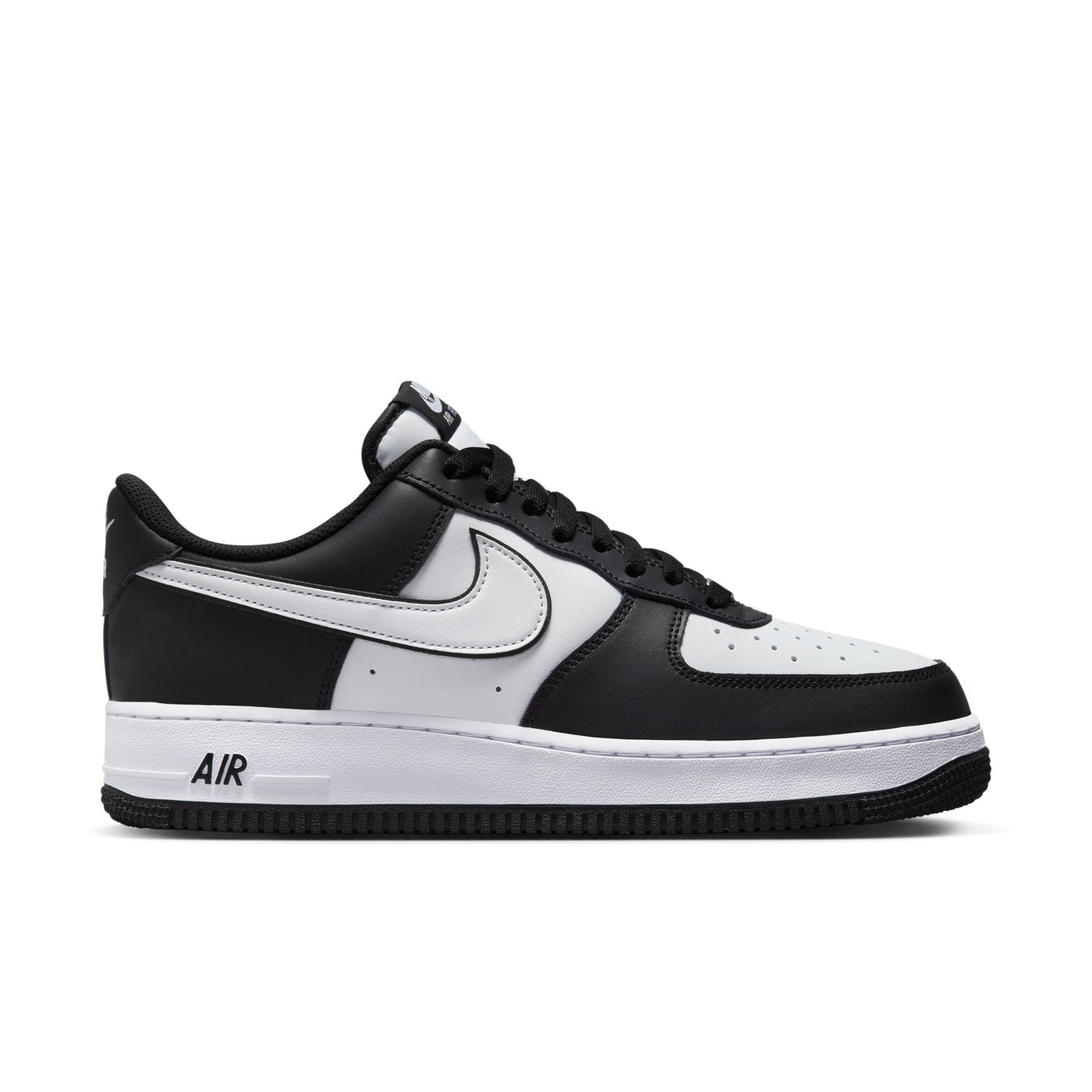 Mens Nike Air Force 1 Low '07 | Panda Black/White | Size 7 | ShopWSS