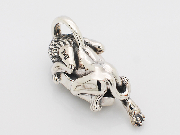 REGAL LION PENDANT/Justin Davis（ジャスティンデイビス） - DEFI