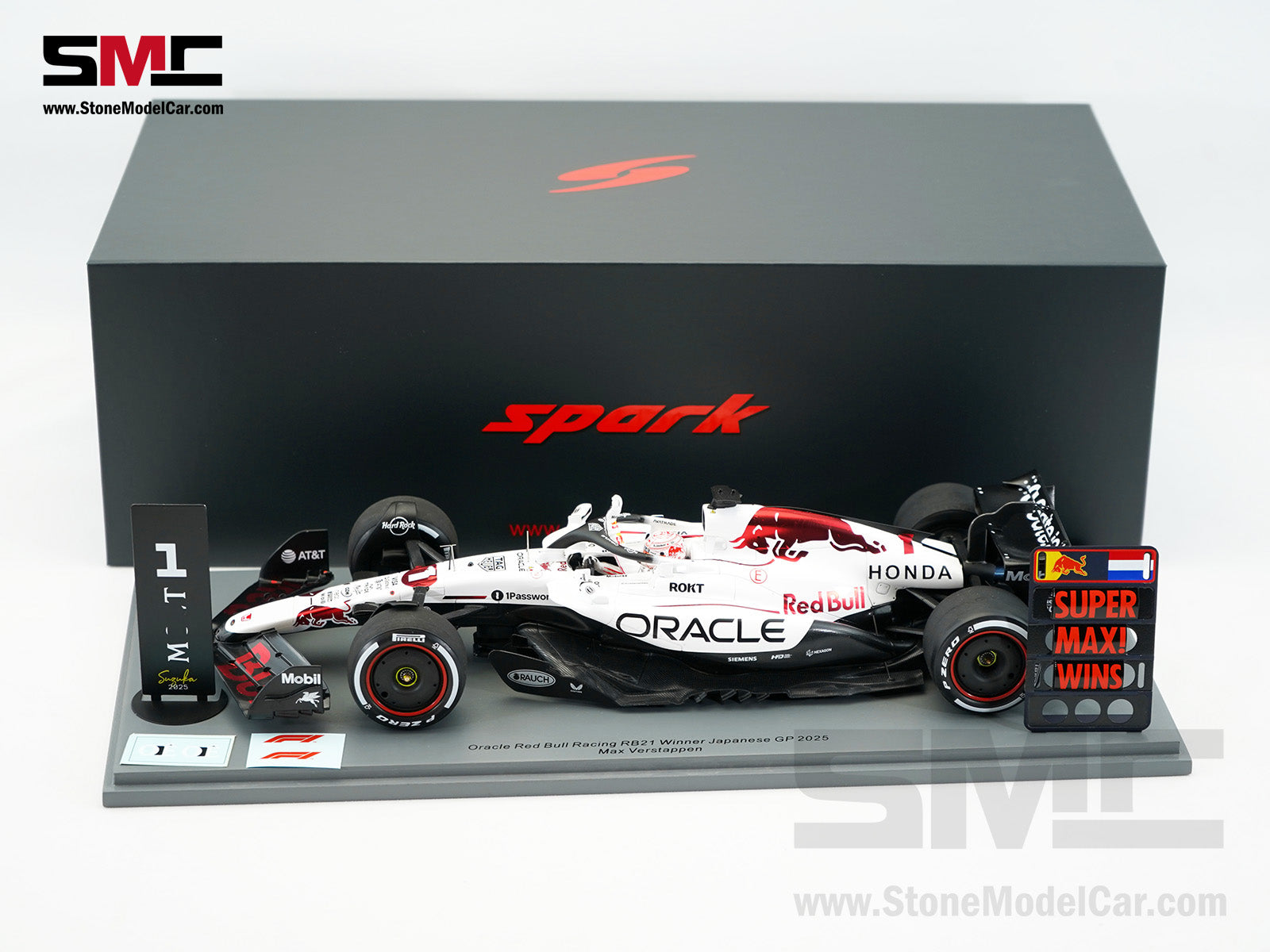 Pre-Order] Red Bull F1 RB21 #1 Max Verstappen Japanese GP Winner