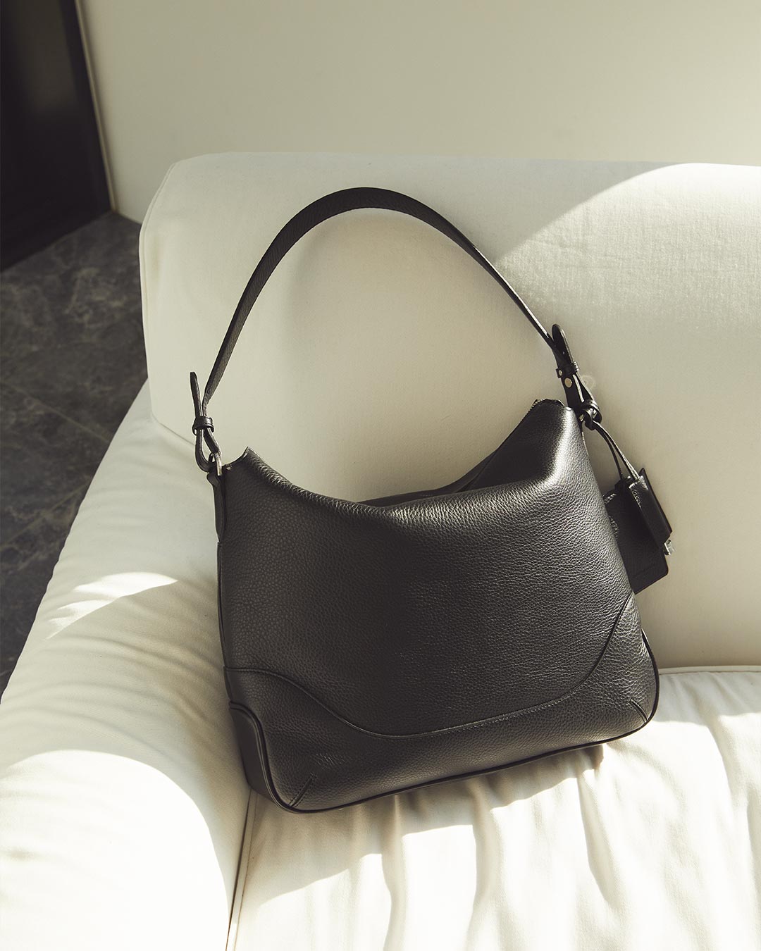 新作ショルダーバッグ2型が登場