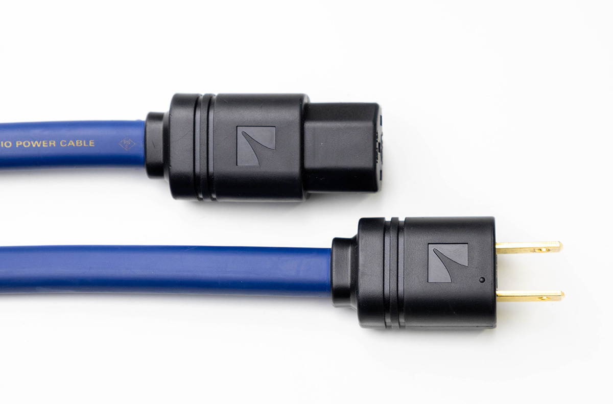 ミニレビュー】電源クオリティに妥協なし。ラックスマンのフラグシップ