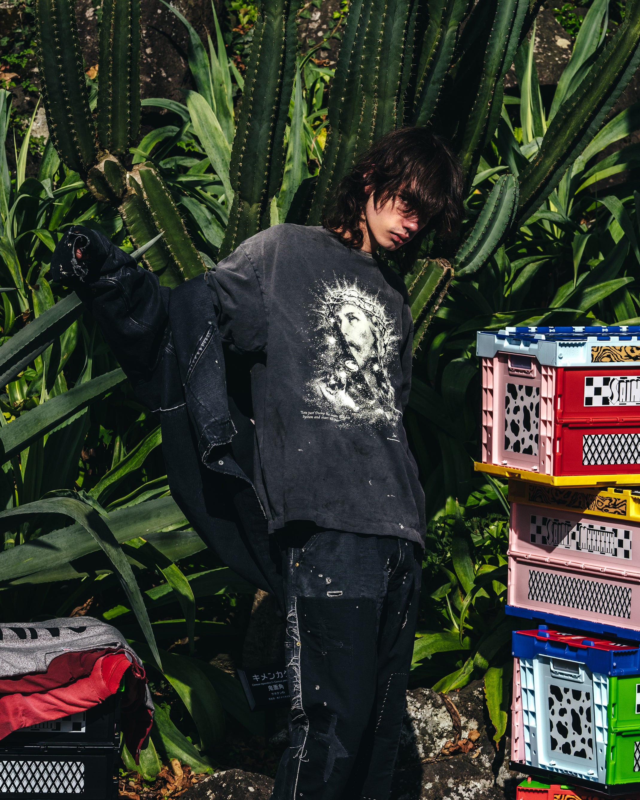 SAINT Mxxxxxx]SS TEE/JESUS/BLACK(SM-HR8-0000-016) – R&Co.