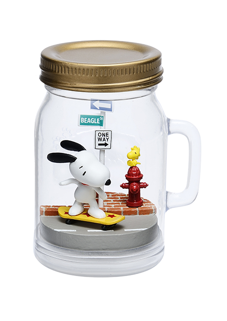 SNOOPY & WOODSTOCK Terrarium On Vacation：商品案内 | 株式会社