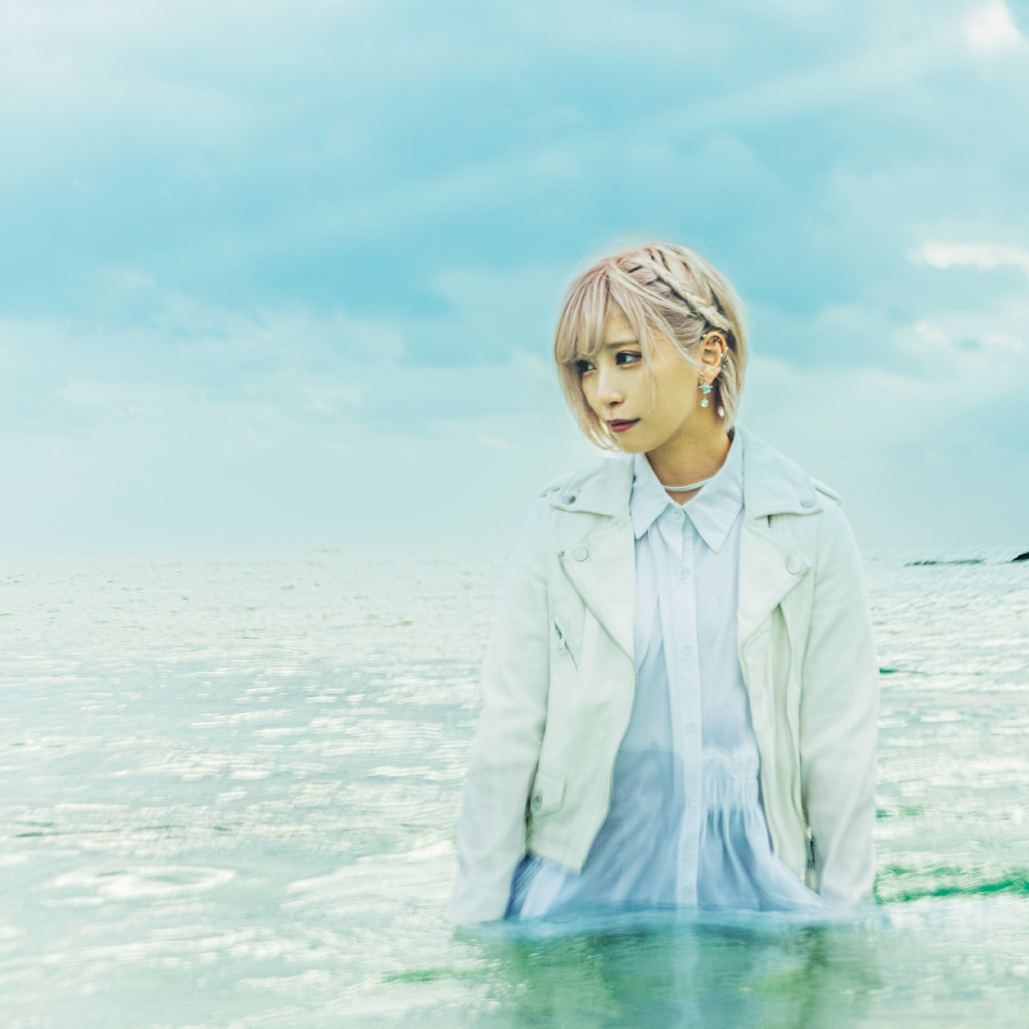 Biography | ReoNa オフィシャルサイト