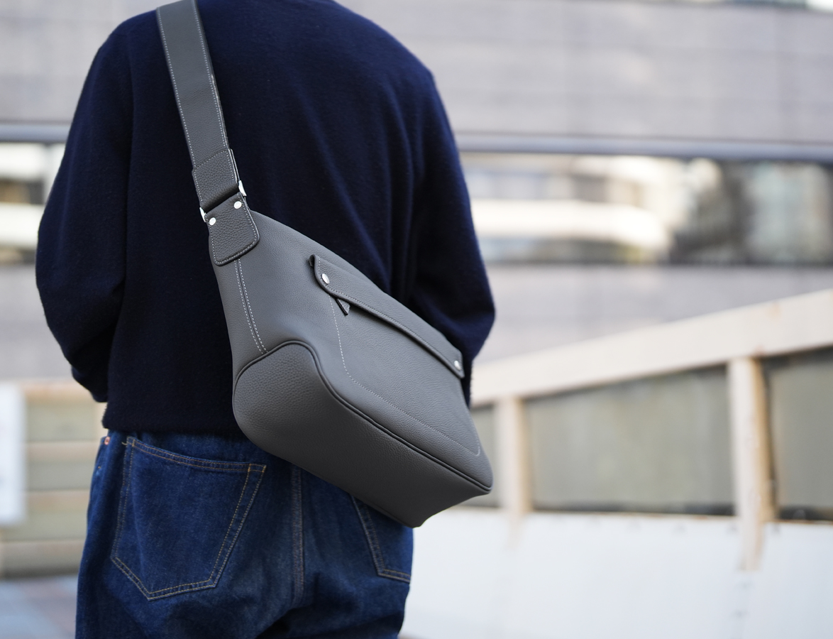 ル・ボナーのパパスショルダーが入荷致しました。 | WILDSWANS